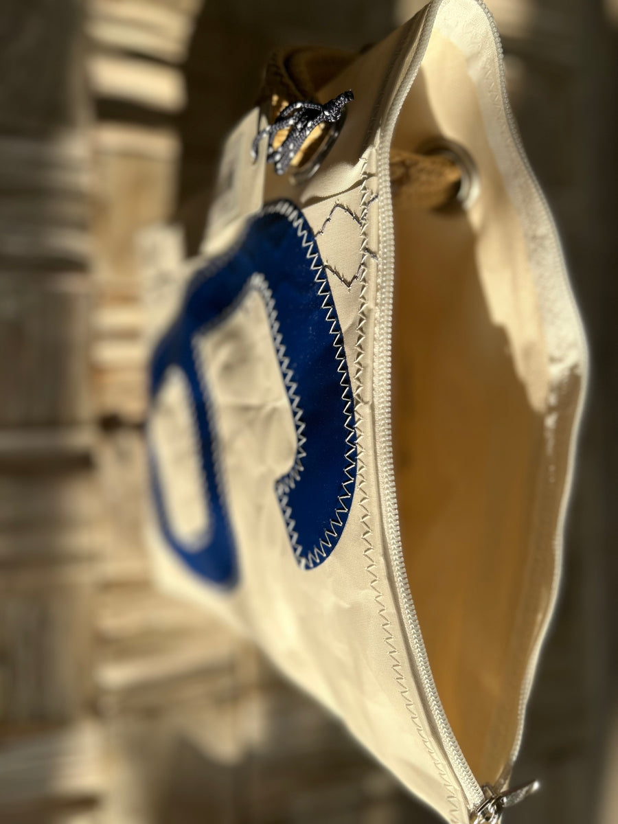 727 Sailbags Midinette clutch with rope handle